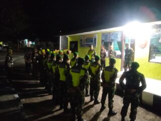 Gelar Patroli Cipta Kondisi Di Awal Tahun Koramil 1406-10/Pitumpanua Bersinergi Bersama FKPPI, PPM Dan Masyarakat