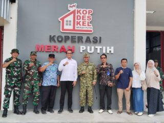 Didampingi Dandim 1406/Wajo,  Kementerian Koperasi RI Kunker Tinjau Pembangunan KDKMP yang Telah Rampung Secara Keseluruhan